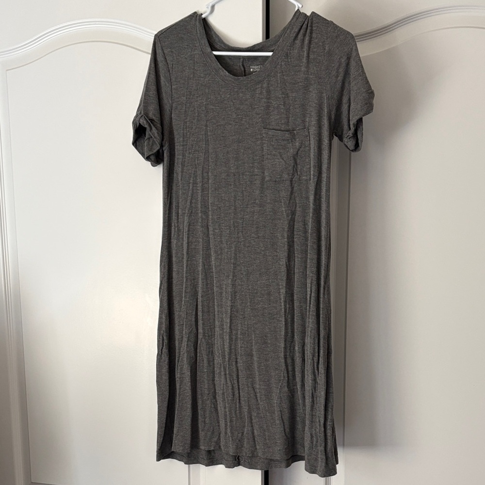 Market and spruce Casual Short Sleeve Gray T-Shirt Dress